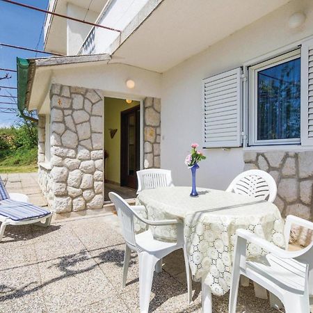 Pet Friendly Apartment In Kampor With Kitchen Buitenkant foto
