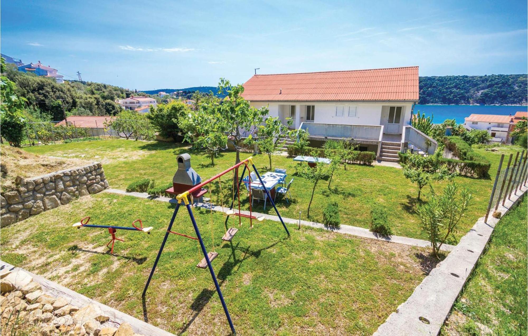 Pet Friendly Apartment In Kampor With Kitchen Buitenkant foto